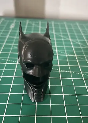 Hot Toys The Batman MMS638 Batman - 1/6th Scale Empty Cowl Only • $35