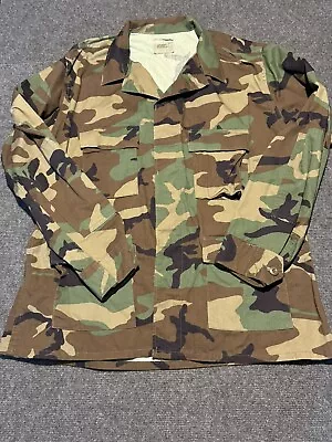 Vintage US Army Hot Weather Combat Coat Woodland Camouflage Men's XL Regular • $18.99