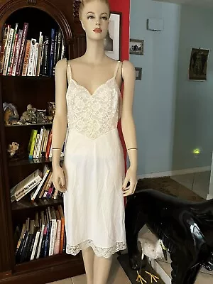 Vintage Vanity Fair Ivory 38 Full Slip Nightgown 1950’s Tricot Nylon Nightgown • $24.99