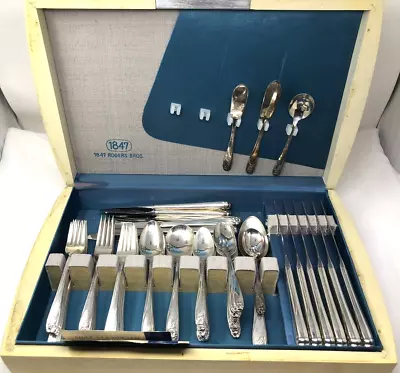 96 PC Daffodil 1847 Rogers Bros Silverware Flatware Set W Case 8 Pc Place Settin • $250