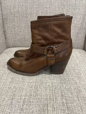 Frye Womens Size 9 Tabitha Harness Short Cognac Back Zip Boots • $55