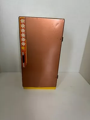 REFRIGERATOR ~ Vintage 1950's Tin Metal Kitchen Toy Fridge ~ NASSAU Yellow • $22