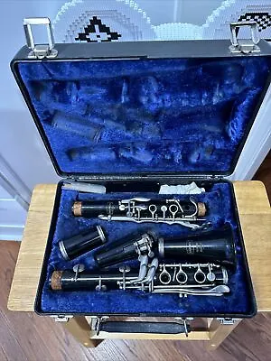 Selmer Bundy Clarinet With Case. Made In USA • $100