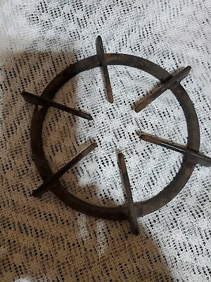 Vintage Round Cast Iron Stove Top Burner Grate Antique 6 5/8    • $15.99