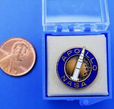 PIN NASA Employee '69 Vtg APOLLO 11 - Saturn V Rocket Flight Awareness Moon Box • $29.99