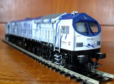 Mehano Prestige T280 HO Gauge Bombardier Blue Tiger Diesel Loco • £140