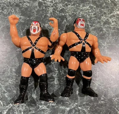 Vintage 1990 WWF Hasbro Series 1 DEMOLITION Ax Smash Tag Team Wrestling Figures • $20.97