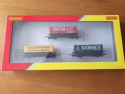 Hornby R6930 LWB Open Wagons A Pack Of 3 • £0.99