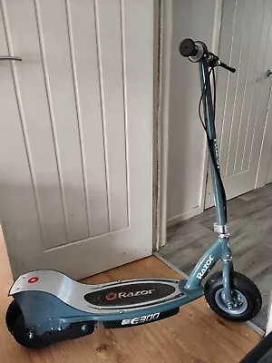 Razor E300 24V Electric Scooter - Matte Gray • £130