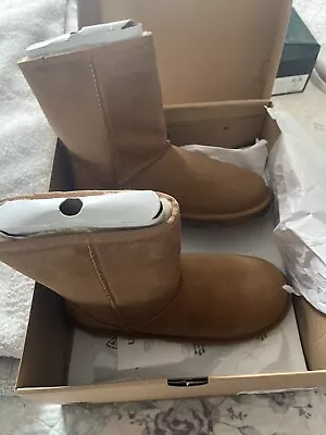 Ugg Boots Size 6 Chestnut • £110.88