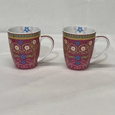 MAXWELL WILLIAMS DAISYCHAIN Fine Bone China Coffee Mugs (2) • $19.95