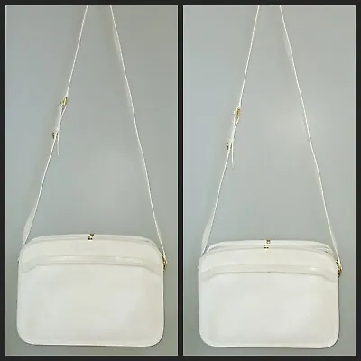$150 • Buy Vintage Gucci White Monogram Shoulder Bag, Made In ITALY 🇮🇹 