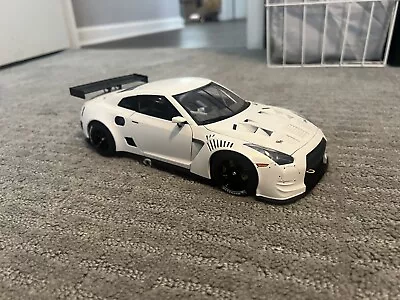 AUTOart NISSAN GT-R FIA GT1 WORLD CHAMPIONSHIP 2010(MATT WHITE) • $75