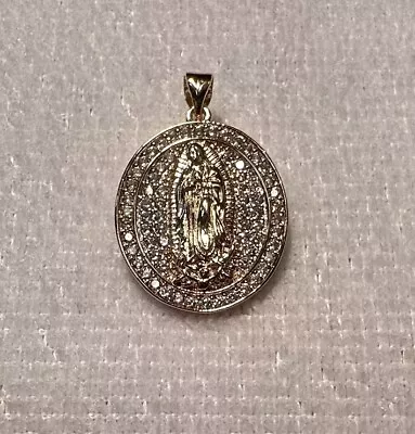 Medalla De La Virgen De Guadalupe De Oro Laminado Gold Pendant Unisex Gifts New • $8