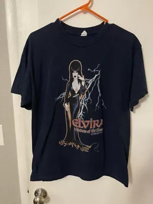 Vintage Elvira Mistress Of The Dark T-shirt.  Gift Fan Unisex Shirt  AN31994 • $16.99