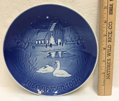 Bing Grondahl Copenhagen Plate B&G 1974 Christmas In The Village Cobalt Blue • $19.95