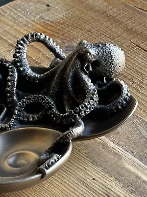 Veronese Design Container Of Curiosity Bronze Finish Octopus On Nautilus Tray • $36.52