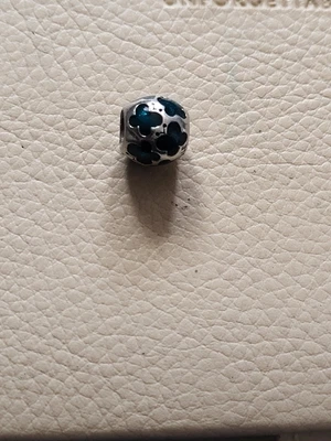£14 • Buy Pandora Genuine Charm Green Lucky Clover 