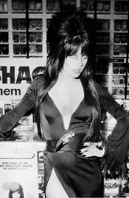 Cassandra Peterson In Costume As 'Elvira' Poses During An Appeara Old Photo 1 • $5.87