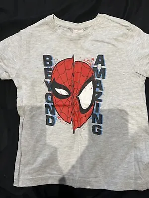 Boys Spider-Man Tshirt Age 4-5 Years • £3