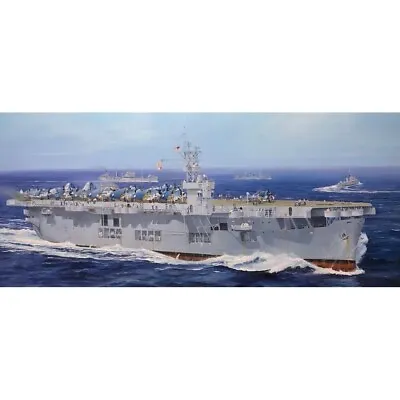 Trumpeter 05369 - 1/350 USS Sangamon CVE-26 Model Kit • £88