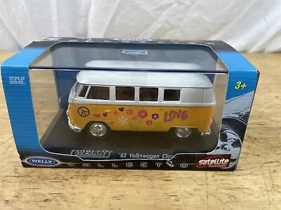 VW Kombi Van Bus Model Scale 1962 Series 2 II WELLY Satellite Industries • $25