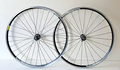 Dt Swiss Wheelset 700c 24-32 Hole 19 Mm Width Shimano Compatible 8 9 10 Speed • $185