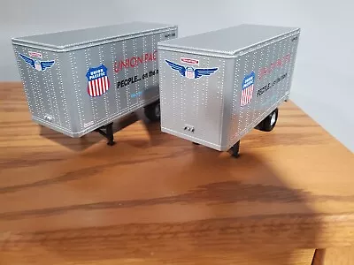 Mth Premier Union Pacific 20’ Pup Trailers! O Scale New  • $16.99