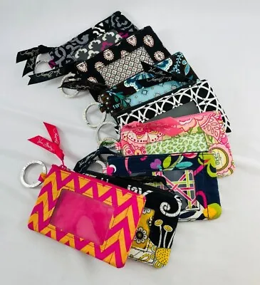 VERA BRADLEY Zip ID Case • $10