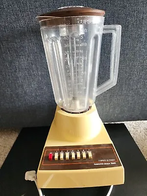 Vintage Hamilton Beach Scovill Countertop 7  Speed Blender Model 600 (Tested) • $16.99