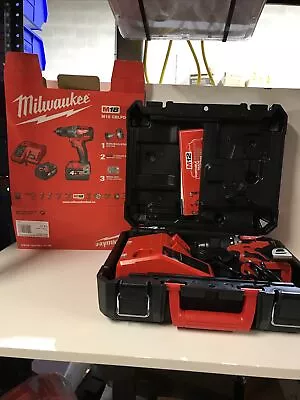 £210 • Buy Milwaukee M18 CBLPD-402C 18V Brushless Percussion Drill Set (4933464538)