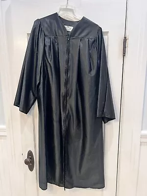 Oak Hall C.E. Ward Black Graduation Robe Gown Halloween Judge Choir 5'6”to 5'8” • $8.99