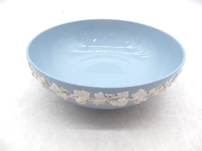 £4.99 • Buy VINTAGE WEDGWOOD BOWL Wedgwood Of Etruria & Barlaston Embossed Queensware Blue