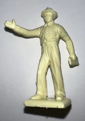 Marx Airport Worker Cream Plastic 1960s Vintage Man Carrying Item • $9.99