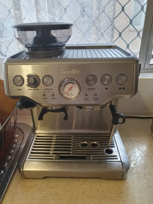 $350 • Buy Breville Coffee Machine Workinng Good $350 With All Kits And Parts