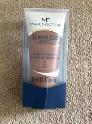 Max Factor Liquid Make Up - Sable • $12