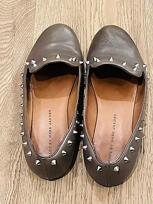 Marc Jacobs Studded Flats / Flat Shoes. Size EU 38 / UK 5. Grey Color. • £50