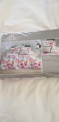 Habitat New Queen Quilt Cover Set • $35