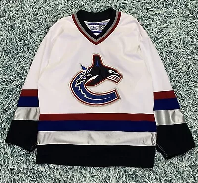 Vancouver Canucks Reebok 6100 Authentic Jersey Size 46 • $256.06