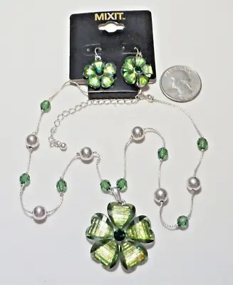 MIXIT Mint & Emerald Green Flower Pendant Necklace/Earrings Set ST NWT 21  • $15.39
