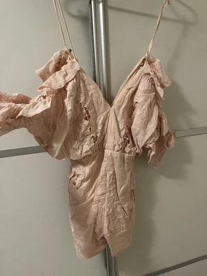 $33 • Buy Alice Mccall Size 6