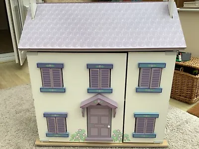 GREAT LITTLE TRADING Co. LE TOY VAN FURNISHED DOLLS HOUSE H:28” D:11.5” W: 24” G • £25