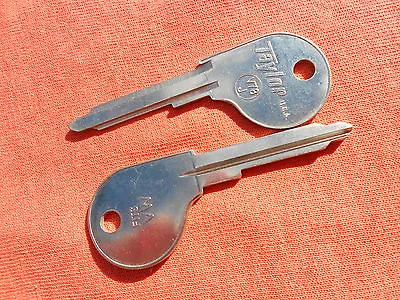 2 Volkswagon Beetle Vw Karmann Ghia KEY BLANKS 1966 1967 1968 1969 1970 • $6.77