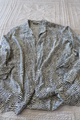 £18 • Buy Pure Silk Equipment Style In An Abstract Pattern Black & Ivory Shirt UK10 BNWOT