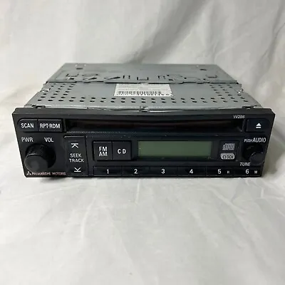 Mitsubishi 2002-3 Galant AM/FM CD Stereo Receiver MR5877248 TB • $45.95