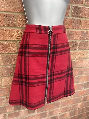 Cute Trendy Red & Black Tartan Design Front Zipped Skirt Sz 12 • £1.99