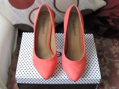 Ladies Odeon Coral High Heel Court Shoes With Sparkly Heels UK Size 5    • £24