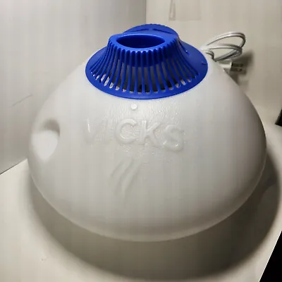 Vicks Warm Steam Vaporizer Humidifier With Night Light 1.5 Gallon Capacity Tank • $9.98