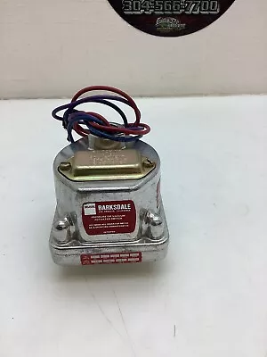 $49.99 • Buy Barksdale D1H-H18 Pressure Or Vacuum Actuated Switch .4-18 PSI (D1HH18) - NEW