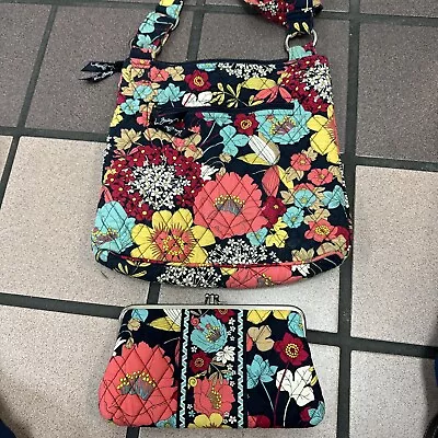 2-Vera Bradley Happy Snails Quilted Floral Hipster Crossbody Bag Retired • $19.99